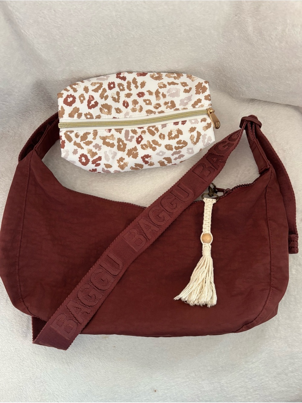 Baggu Medium Crescent Crossbody - Mahogany
